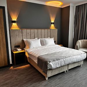 Camera standard con letto king size